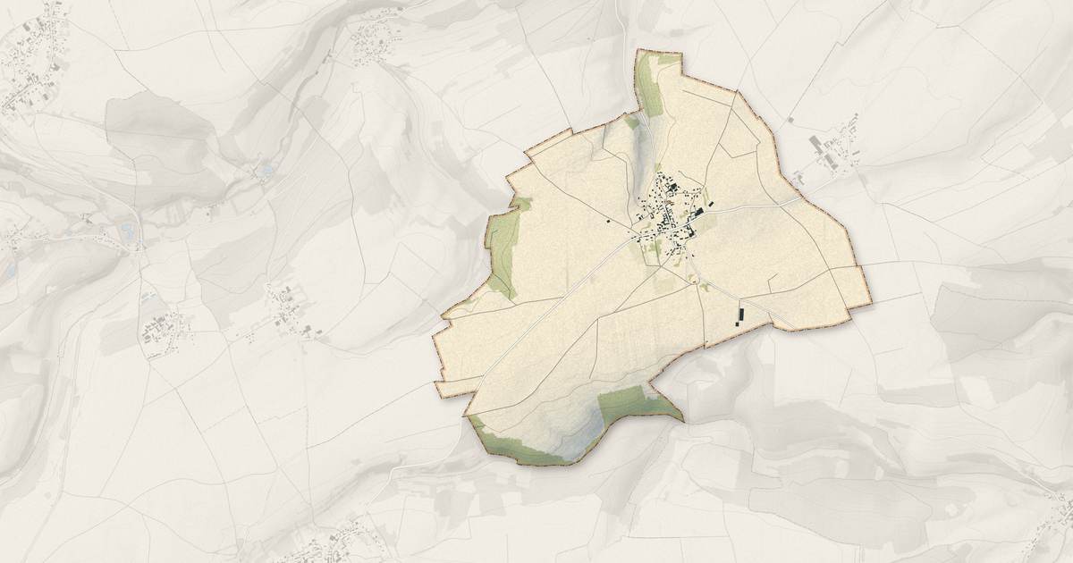 Portrait cartographique de Sentelie : relief, eau, forêts, bâti et voies, calculés à partir des données de l'IGN