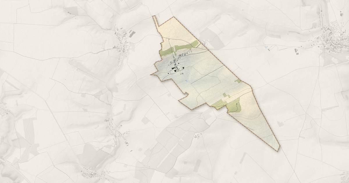 Portrait cartographique de Surcamps : relief, eau, forêts, bâti et voies, calculés à partir des données de l'IGN