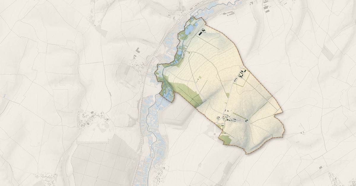 Portrait cartographique de Thiepval : relief, eau, forêts, bâti et voies, calculés à partir des données de l'IGN