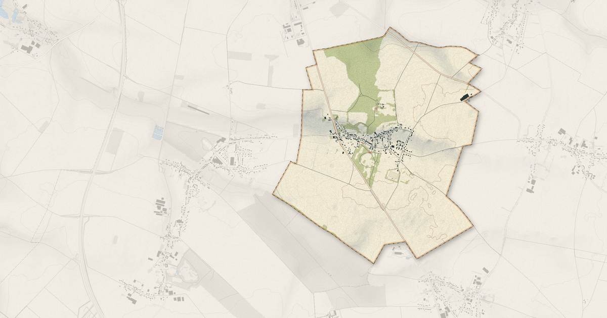 Portrait cartographique de Le Titre : relief, eau, forêts, bâti et voies, calculés à partir des données de l'IGN