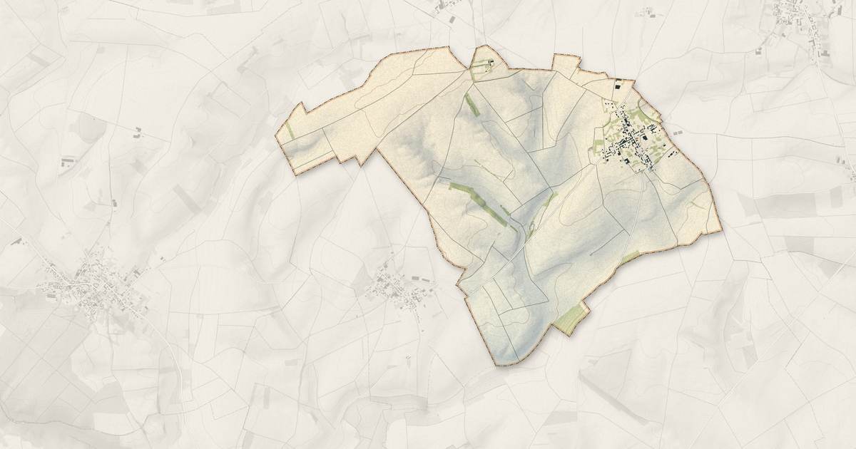 Portrait cartographique de Varennes : relief, eau, forêts, bâti et voies, calculés à partir des données de l'IGN