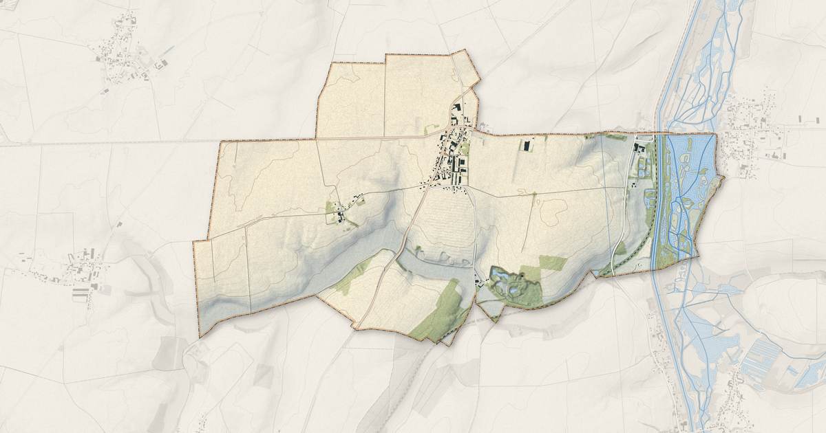Portrait cartographique de Villers-Carbonnel : relief, eau, forêts, bâti et voies, calculés à partir des données de l'IGN