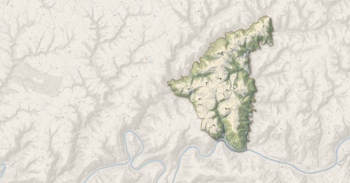 Portrait cartographique de Assac : relief, eau, forêts, bâti et voies, calculés à partir des données de l'IGN
