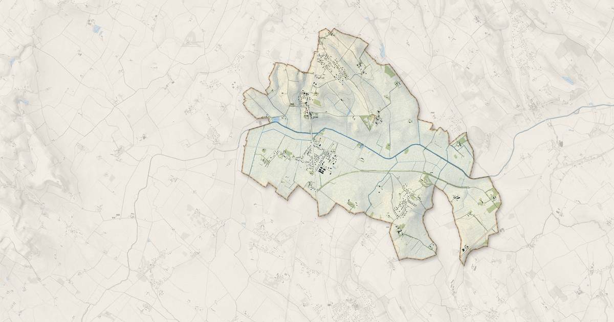 Portrait cartographique de Blan : relief, eau, forêts, bâti et voies, calculés à partir des données de l'IGN