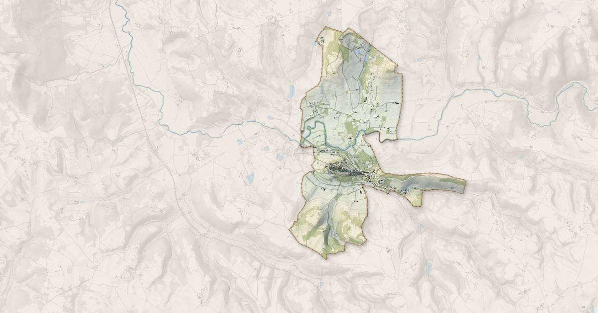 Portrait cartographique de Cordes-sur-Ciel : relief, eau, forêts, bâti et voies, calculés à partir des données de l'IGN