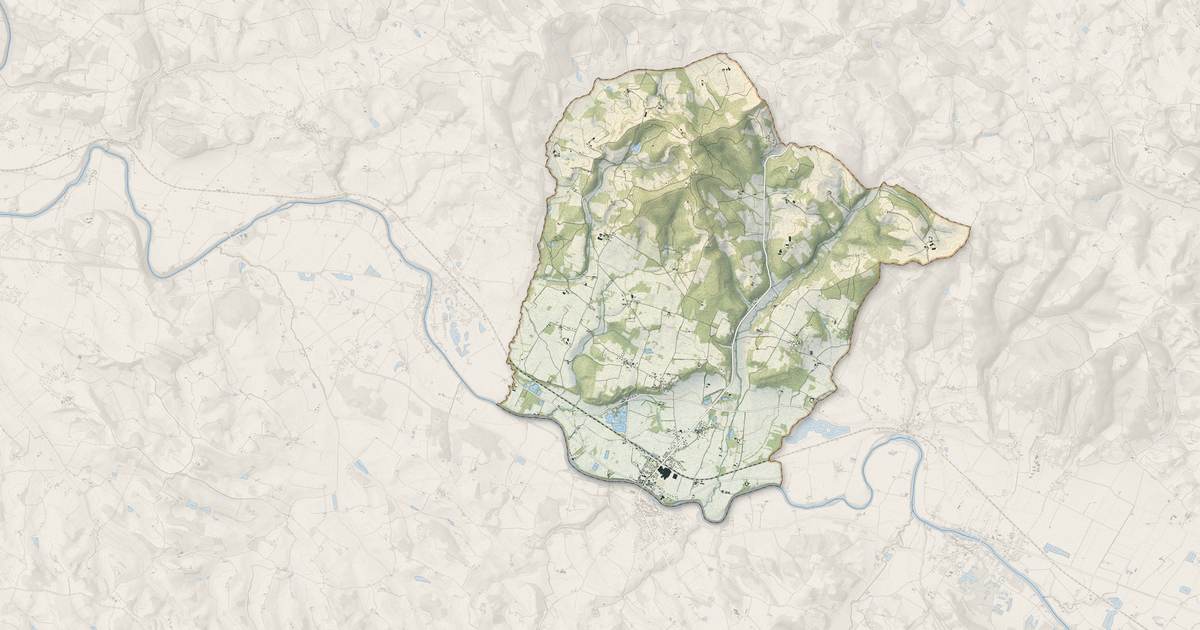 Portrait cartographique de Damiatte : relief, eau, forêts, bâti et voies, calculés à partir des données de l'IGN