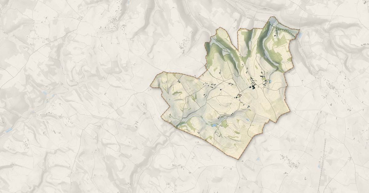 Portrait cartographique de Frausseilles : relief, eau, forêts, bâti et voies, calculés à partir des données de l'IGN