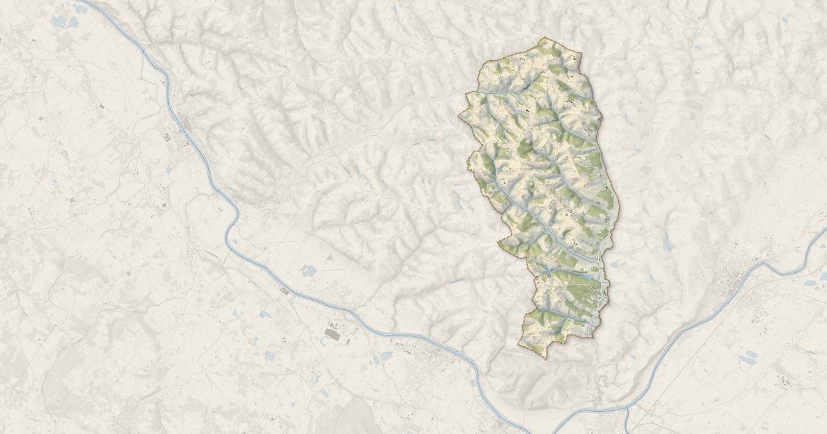 Portrait cartographique de Grazac : relief, eau, forêts, bâti et voies, calculés à partir des données de l'IGN