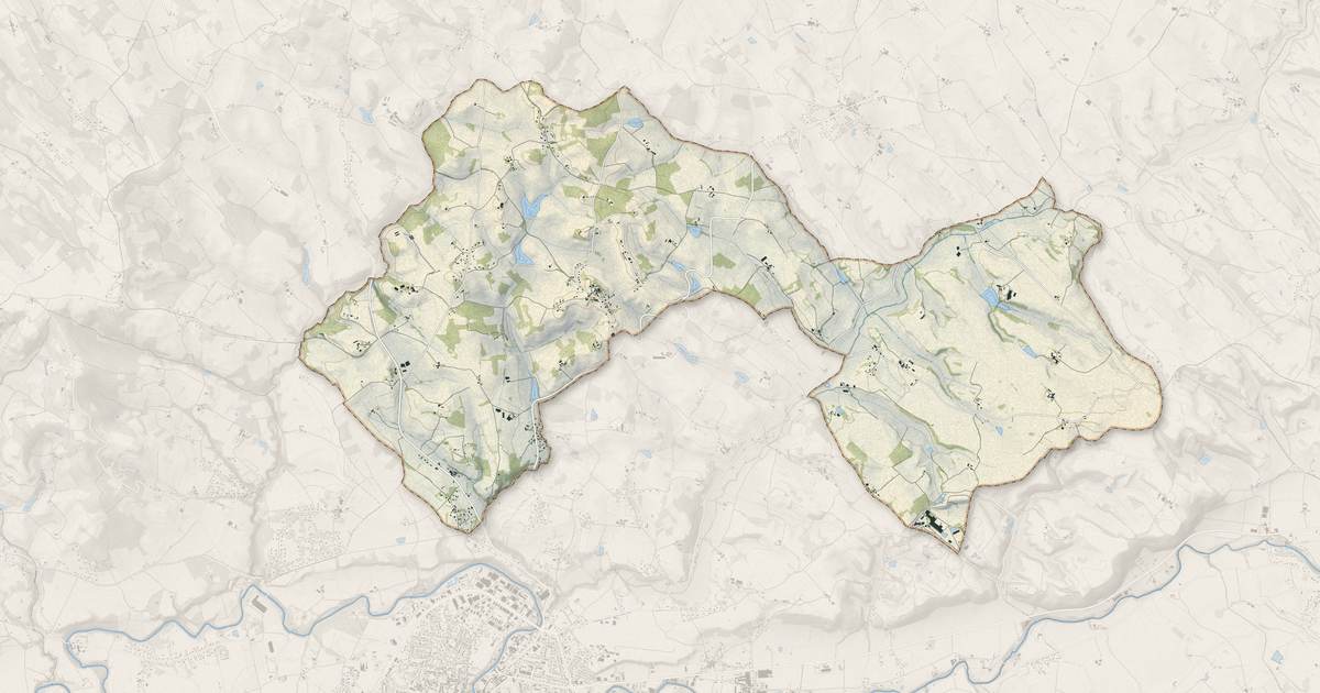 Portrait cartographique de Labessière-Candeil : relief, eau, forêts, bâti et voies, calculés à partir des données de l'IGN