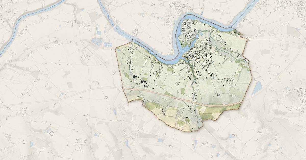 Portrait cartographique de Lagrave : relief, eau, forêts, bâti et voies, calculés à partir des données de l'IGN