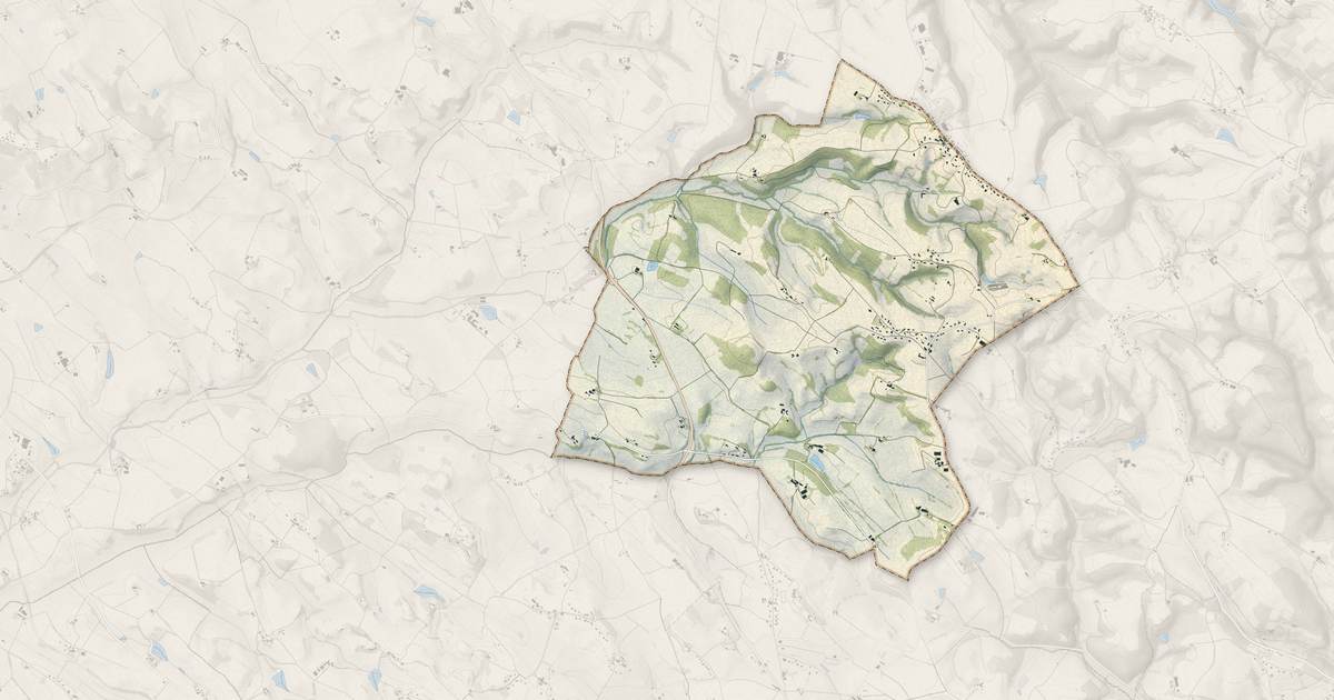 Portrait cartographique de Montfa : relief, eau, forêts, bâti et voies, calculés à partir des données de l'IGN