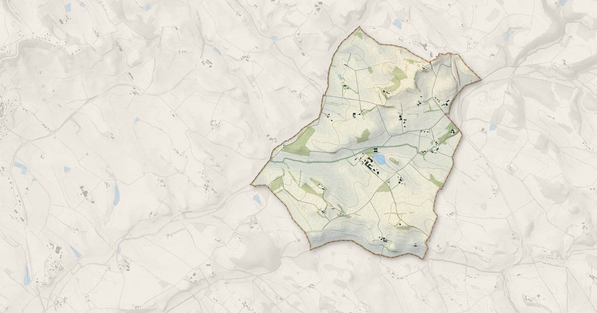 Portrait cartographique de Peyregoux : relief, eau, forêts, bâti et voies, calculés à partir des données de l'IGN