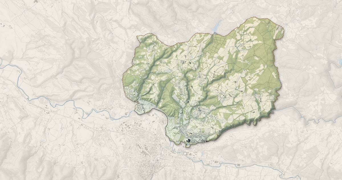 Portrait cartographique de Pont-de-Larn : relief, eau, forêts, bâti et voies, calculés à partir des données de l'IGN