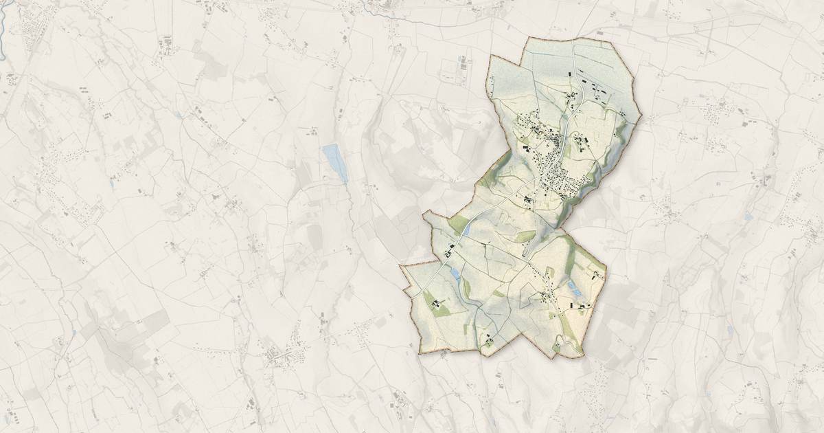 Portrait cartographique de Saint-Affrique-les-Montagnes : relief, eau, forêts, bâti et voies, calculés à partir des données de l'IGN