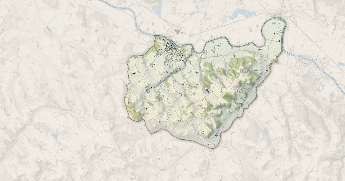 Portrait cartographique de Saint-Paul-Cap-de-Joux : relief, eau, forêts, bâti et voies, calculés à partir des données de l'IGN