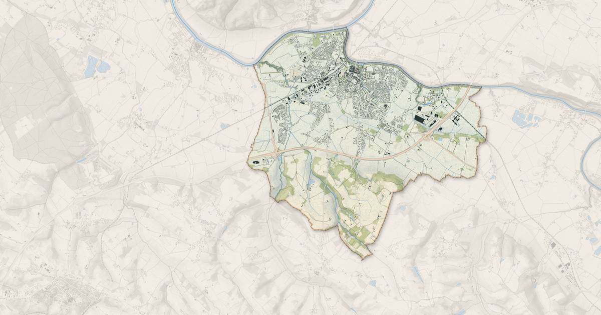 Portrait cartographique de Saint-Sulpice-la-Pointe : relief, eau, forêts, bâti et voies, calculés à partir des données de l'IGN