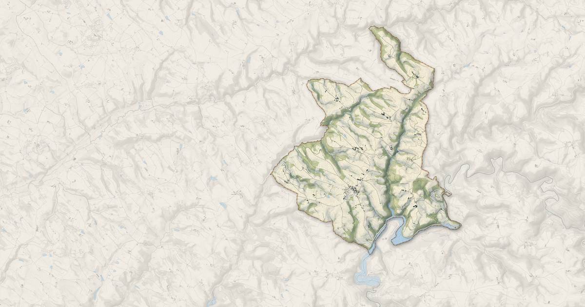 Portrait cartographique de Teillet : relief, eau, forêts, bâti et voies, calculés à partir des données de l'IGN