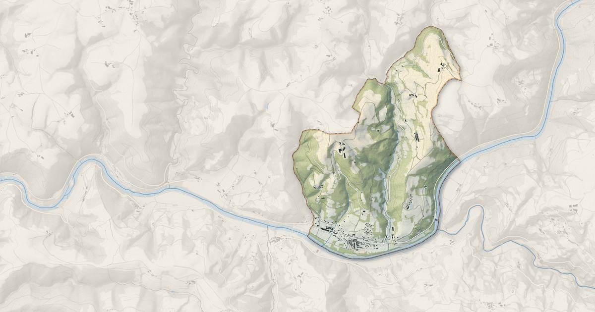 Portrait cartographique de Trébas : relief, eau, forêts, bâti et voies, calculés à partir des données de l'IGN