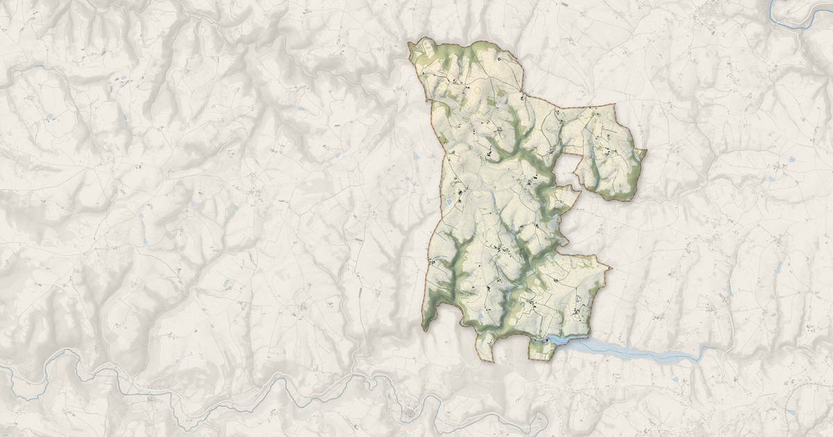 Portrait cartographique de Trévien : relief, eau, forêts, bâti et voies, calculés à partir des données de l'IGN
