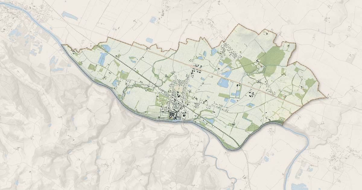 Portrait cartographique de Vielmur-sur-Agout : relief, eau, forêts, bâti et voies, calculés à partir des données de l'IGN