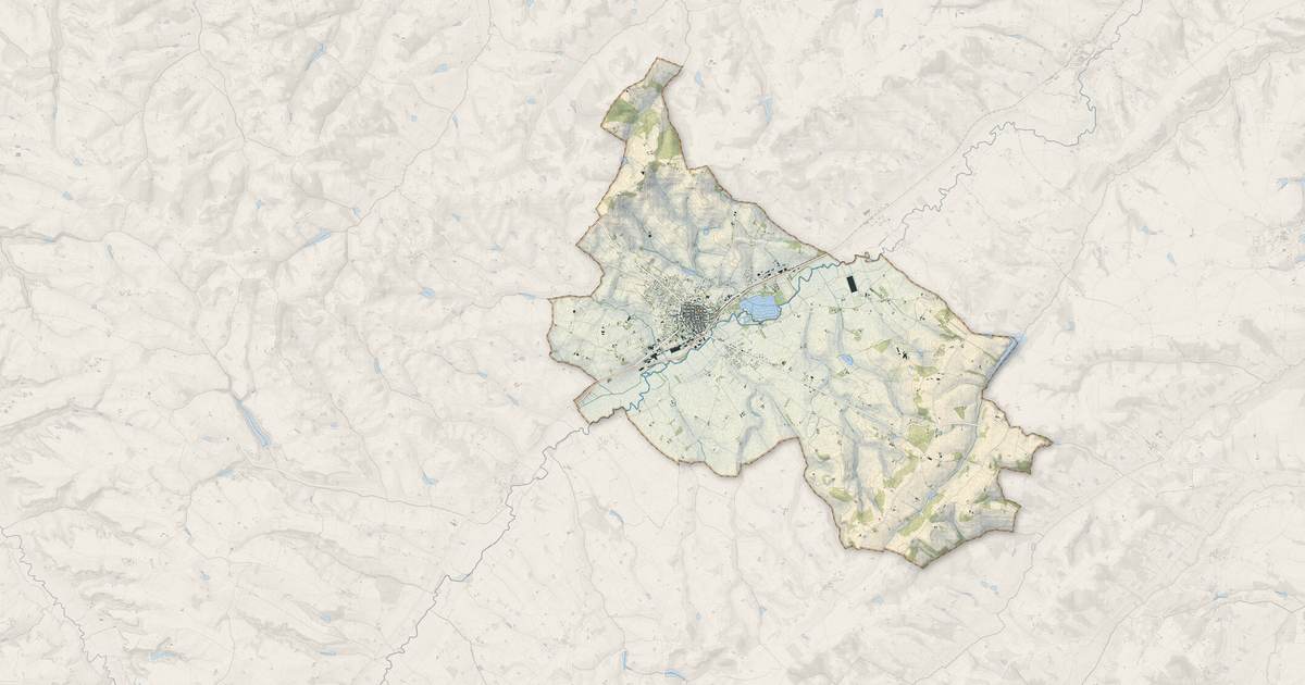 Portrait cartographique de Beaumont-de-Lomagne : relief, eau, forêts, bâti et voies, calculés à partir des données de l'IGN