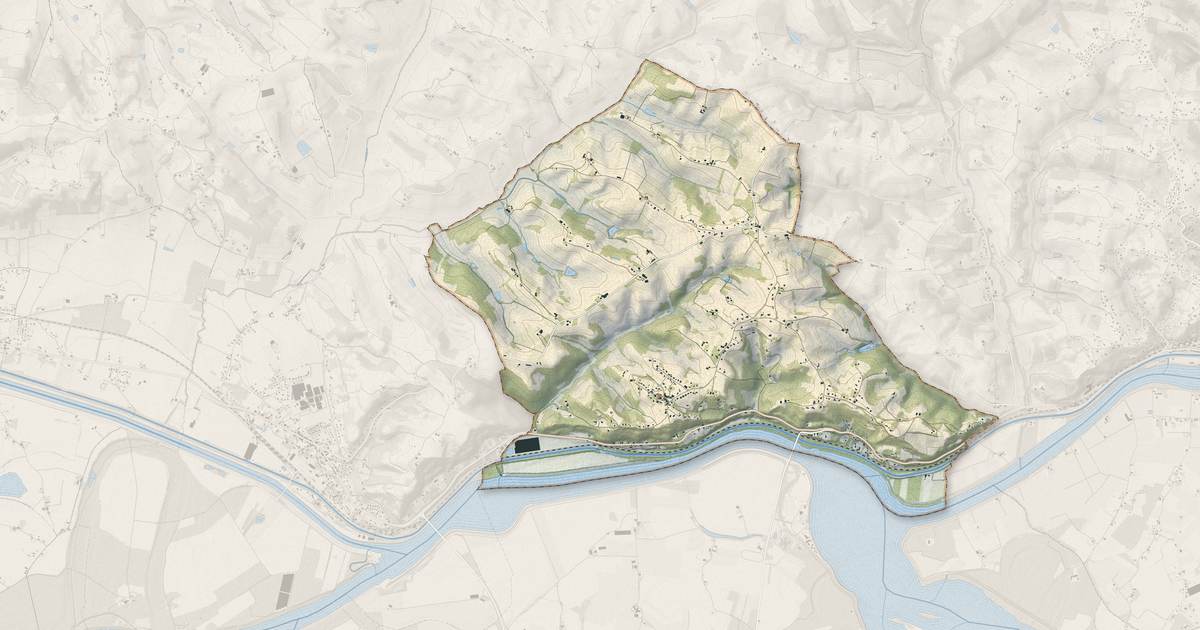 Portrait cartographique de Boudou : relief, eau, forêts, bâti et voies, calculés à partir des données de l'IGN