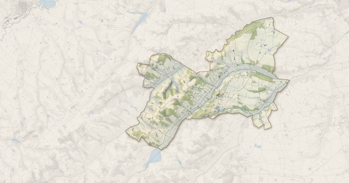 Portrait cartographique de Bouillac : relief, eau, forêts, bâti et voies, calculés à partir des données de l'IGN
