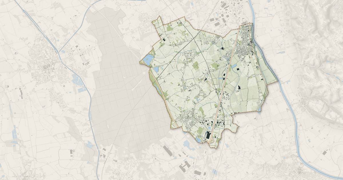 Portrait cartographique de Bressols : relief, eau, forêts, bâti et voies, calculés à partir des données de l'IGN