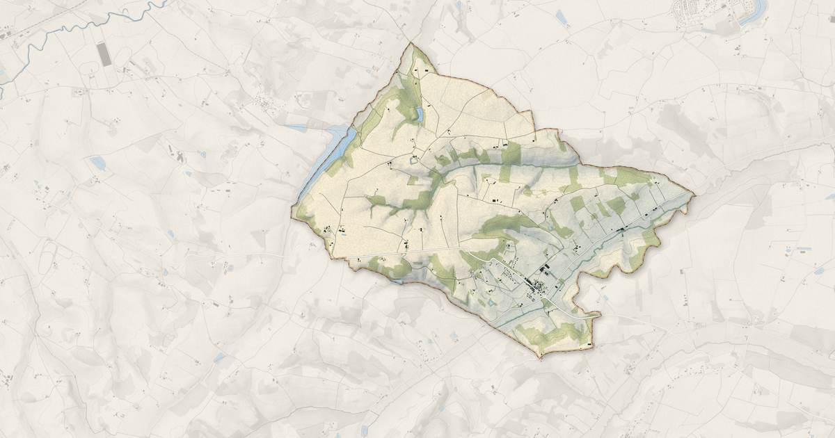 Portrait cartographique de Comberouger : relief, eau, forêts, bâti et voies, calculés à partir des données de l'IGN