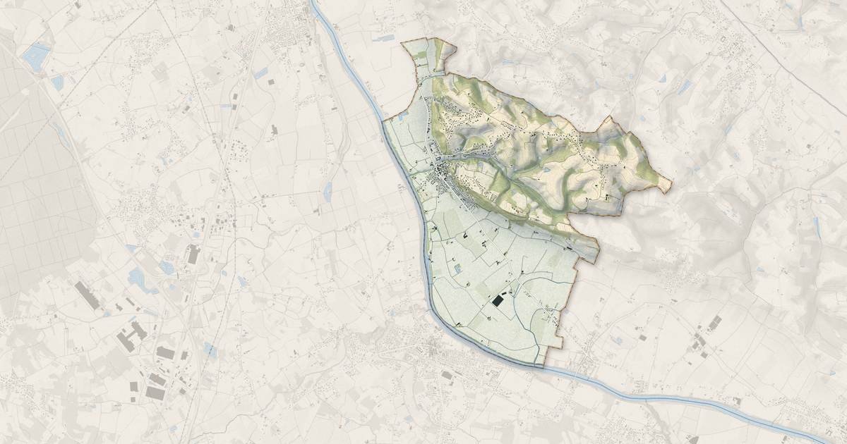 Portrait cartographique de Corbarieu : relief, eau, forêts, bâti et voies, calculés à partir des données de l'IGN