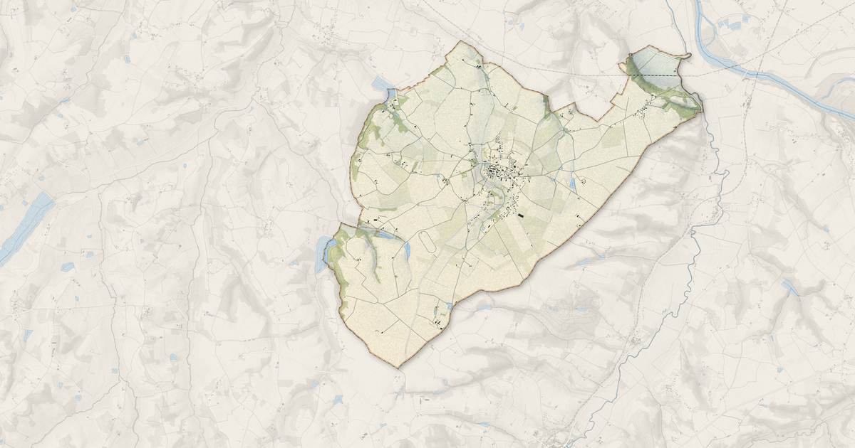 Portrait cartographique de Garganvillar : relief, eau, forêts, bâti et voies, calculés à partir des données de l'IGN