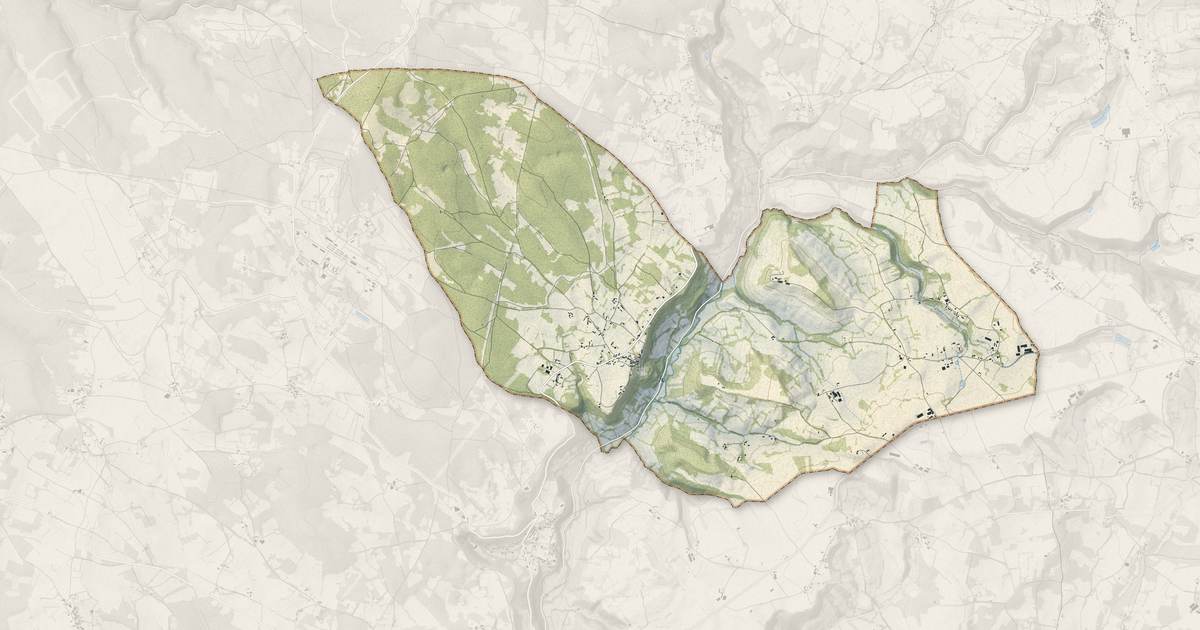 Portrait cartographique de Lacapelle-Livron : relief, eau, forêts, bâti et voies, calculés à partir des données de l'IGN