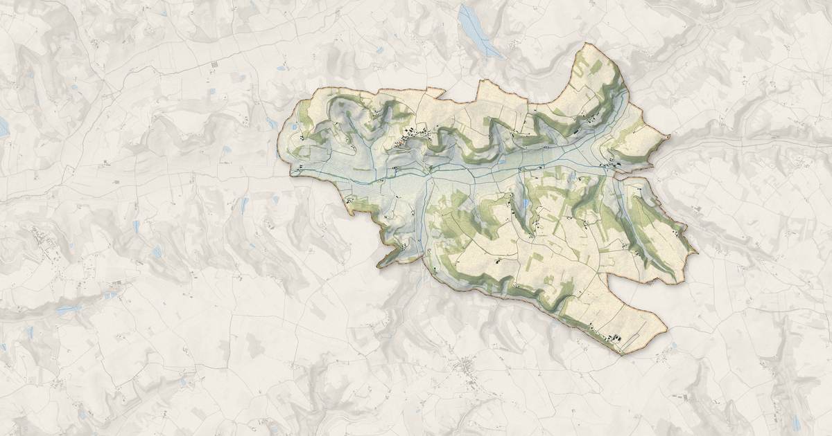 Portrait cartographique de Lacour : relief, eau, forêts, bâti et voies, calculés à partir des données de l'IGN