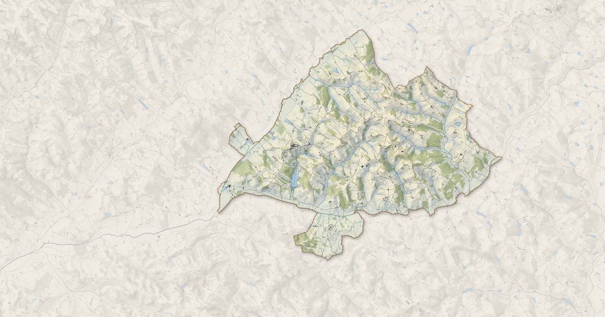 Portrait cartographique de Molières : relief, eau, forêts, bâti et voies, calculés à partir des données de l'IGN