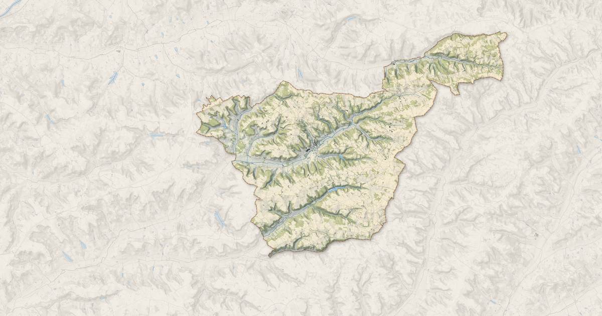 Portrait cartographique de Montaigu-de-Quercy : relief, eau, forêts, bâti et voies, calculés à partir des données de l'IGN