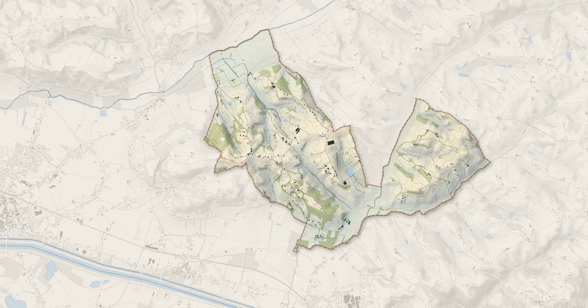 Portrait cartographique de Saint-Vincent-Lespinasse : relief, eau, forêts, bâti et voies, calculés à partir des données de l'IGN