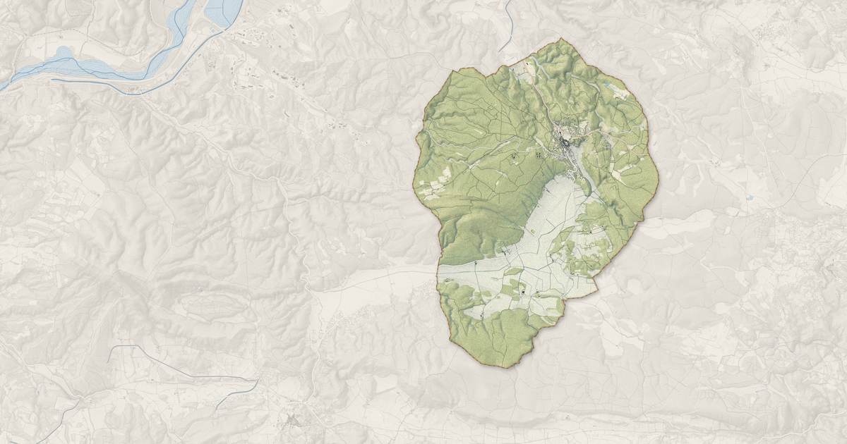Portrait cartographique de Ginasservis : relief, eau, forêts, bâti et voies, calculés à partir des données de l'IGN