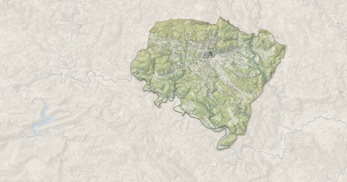 Portrait cartographique de Lorgues : relief, eau, forêts, bâti et voies, calculés à partir des données de l'IGN
