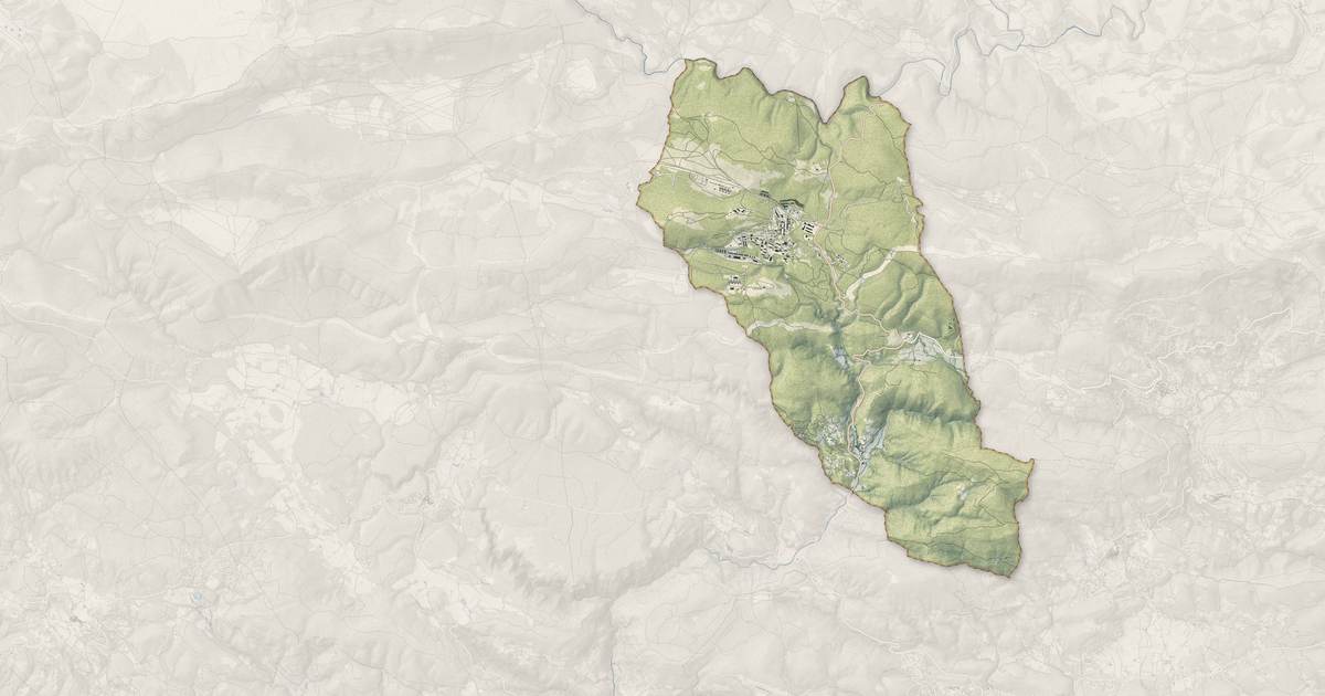 Portrait cartographique de Montferrat : relief, eau, forêts, bâti et voies, calculés à partir des données de l'IGN