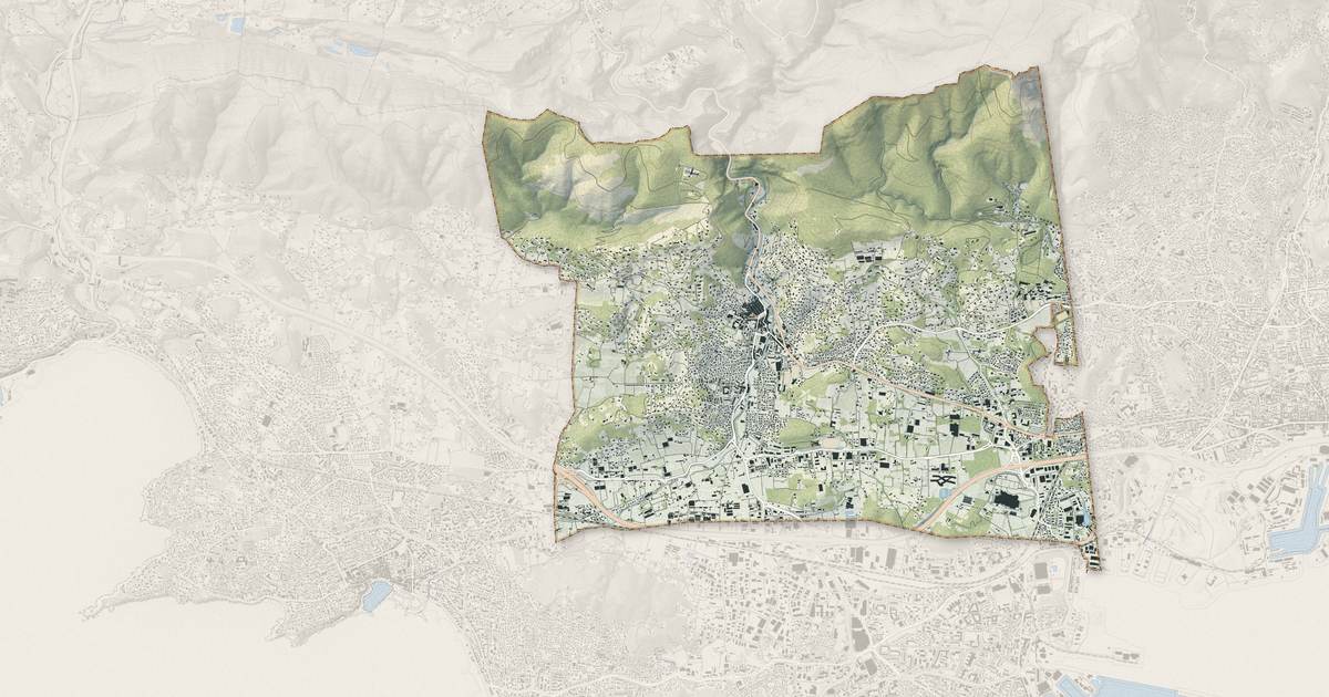 Portrait cartographique de Ollioules : relief, eau, forêts, bâti et voies, calculés à partir des données de l'IGN