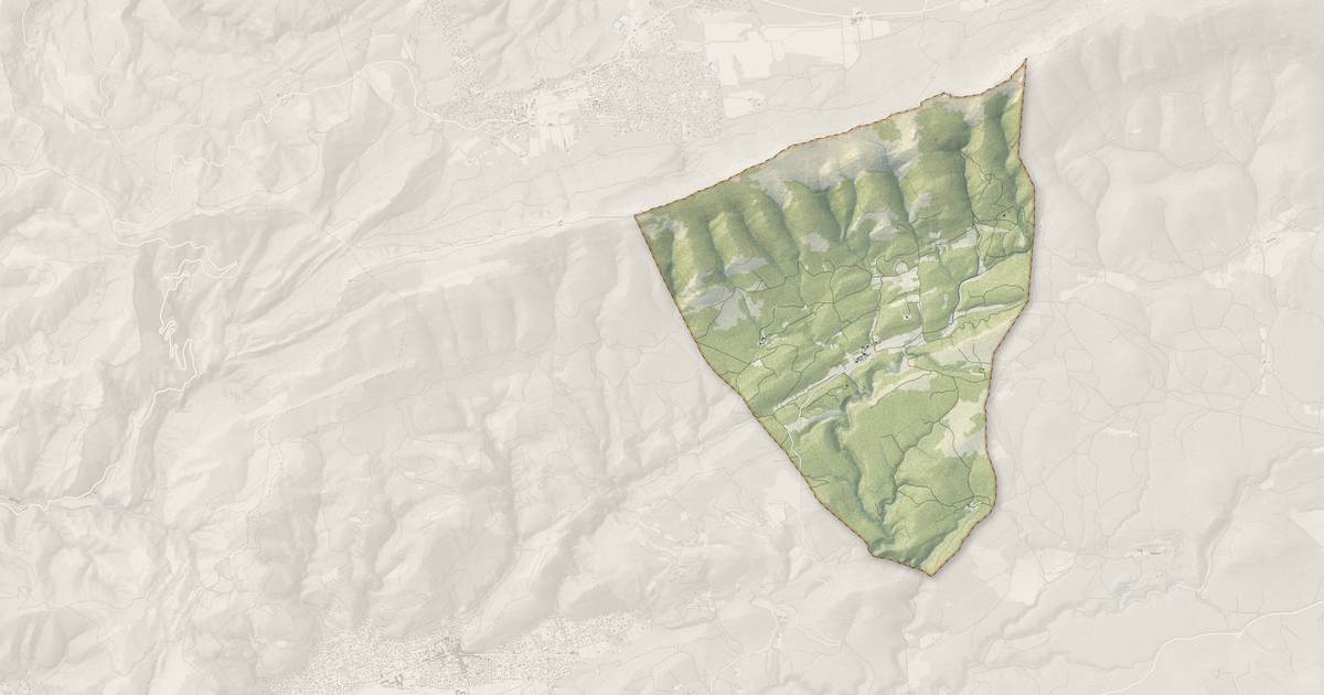 Portrait cartographique de Riboux : relief, eau, forêts, bâti et voies, calculés à partir des données de l'IGN