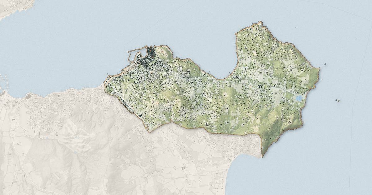 Portrait cartographique de Saint-Tropez : relief, eau, forêts, bâti et voies, calculés à partir des données de l'IGN