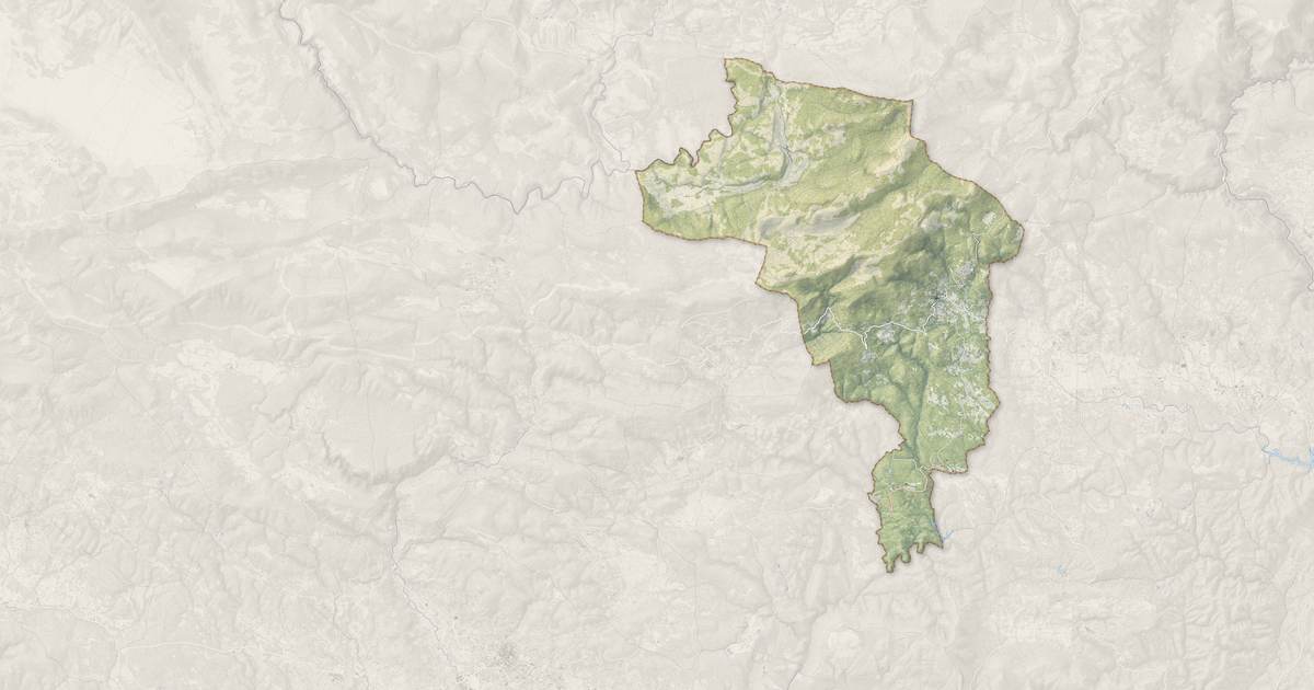 Portrait cartographique de Seillans : relief, eau, forêts, bâti et voies, calculés à partir des données de l'IGN