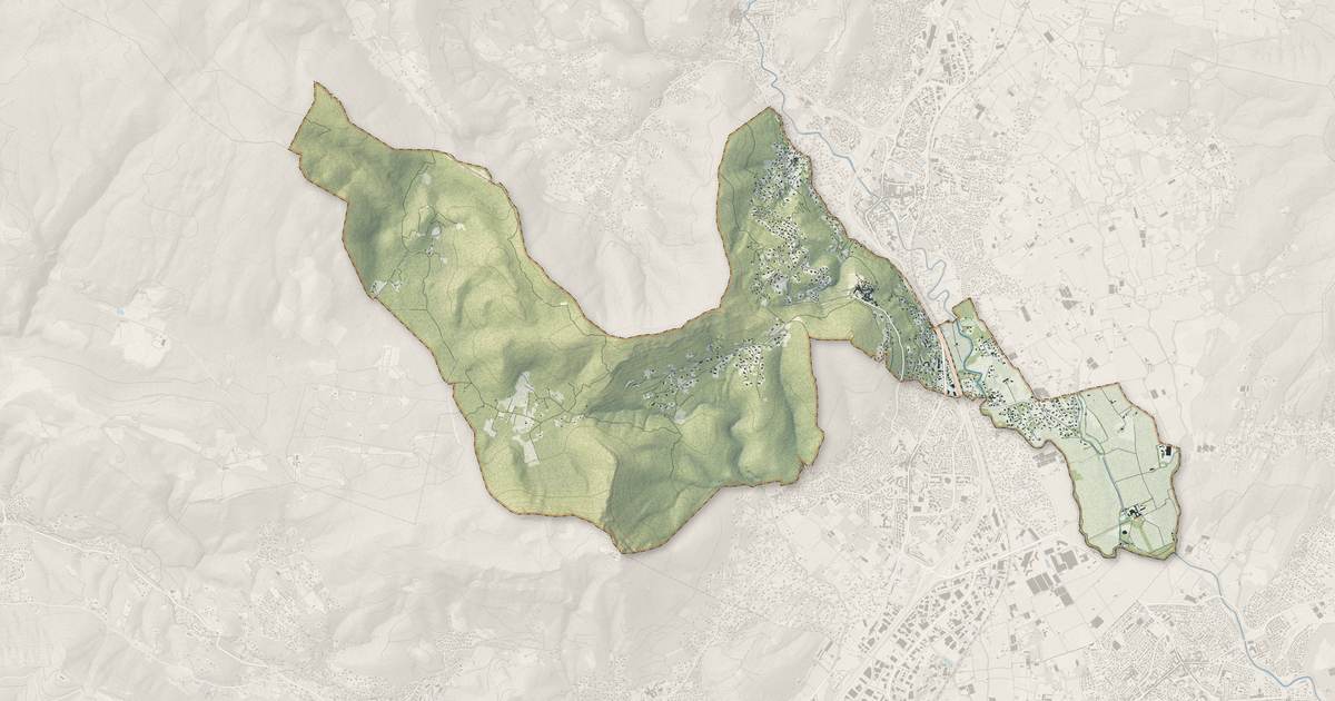 Portrait cartographique de Solliès-Ville : relief, eau, forêts, bâti et voies, calculés à partir des données de l'IGN