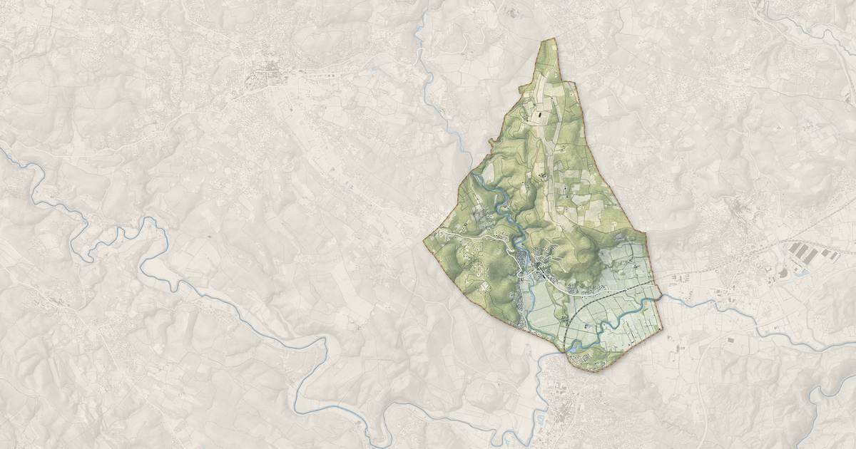 Portrait cartographique de Taradeau : relief, eau, forêts, bâti et voies, calculés à partir des données de l'IGN