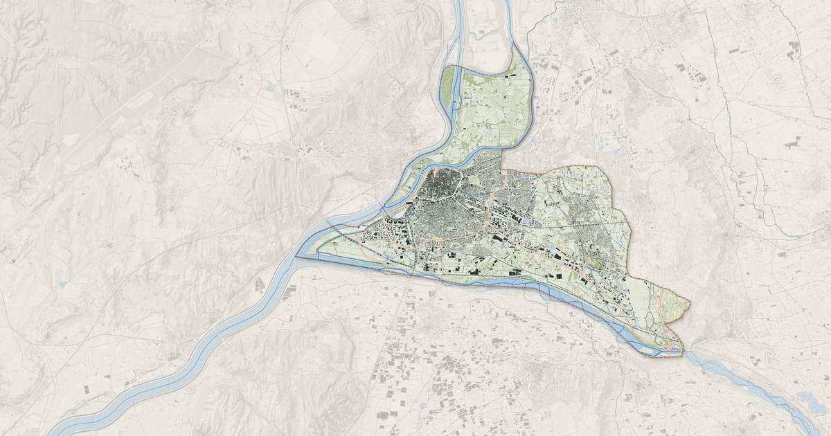 Portrait cartographique de Avignon : relief, eau, forêts, bâti et voies, calculés à partir des données de l'IGN