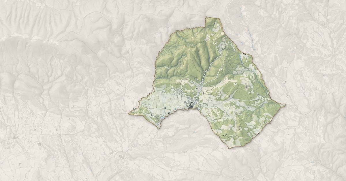 Portrait cartographique de La Bastide-des-Jourdans : relief, eau, forêts, bâti et voies, calculés à partir des données de l'IGN