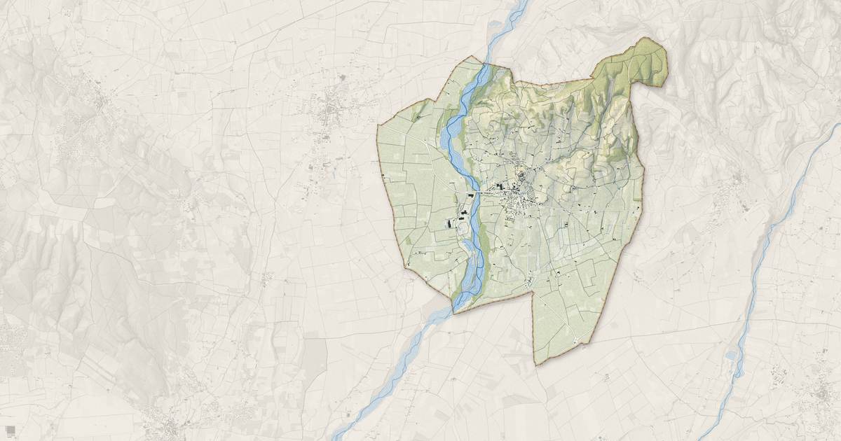 Portrait cartographique de Cairanne : relief, eau, forêts, bâti et voies, calculés à partir des données de l'IGN