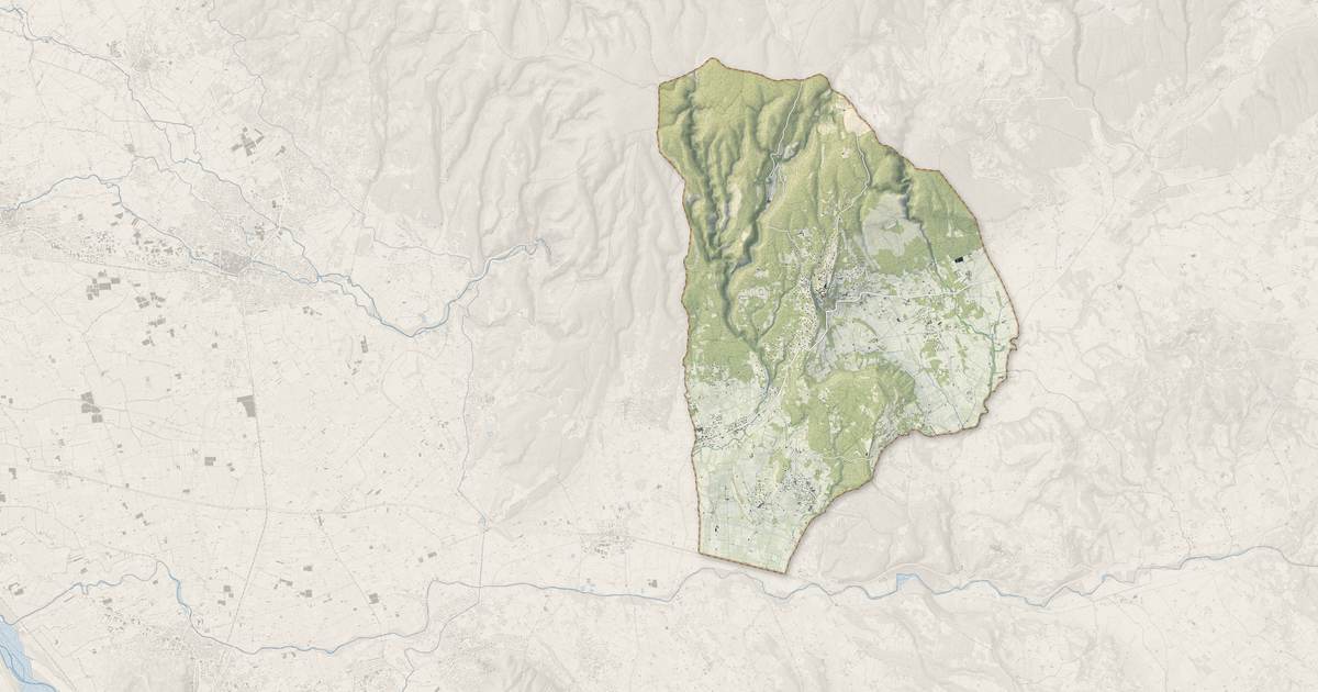 Portrait cartographique de Gordes : relief, eau, forêts, bâti et voies, calculés à partir des données de l'IGN