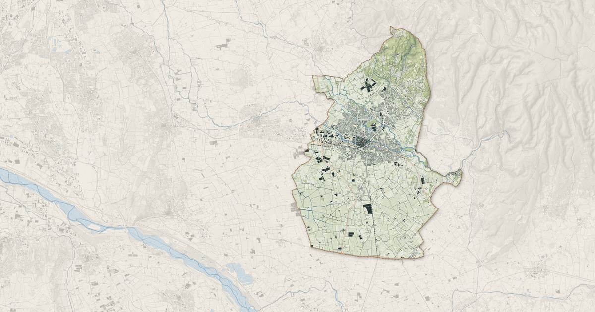 Portrait cartographique de L'Isle-sur-la-Sorgue : relief, eau, forêts, bâti et voies, calculés à partir des données de l'IGN